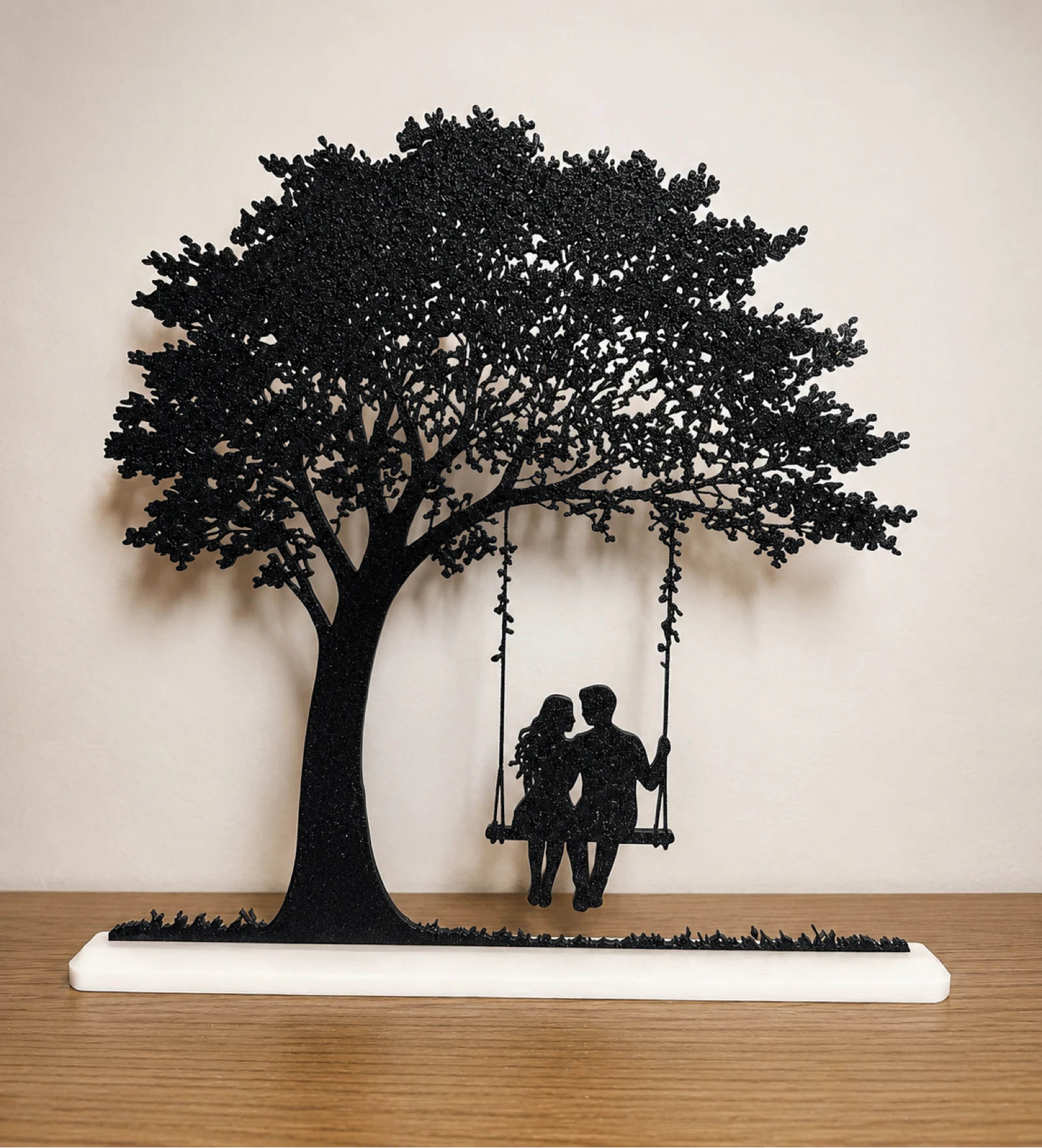❤️ Árvore do Amor com Casal no Baloiço – Peça Decorativa em Impressão 3D